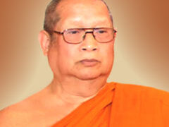 Ajahn Taweephong Phrakrupariyatdhammarama