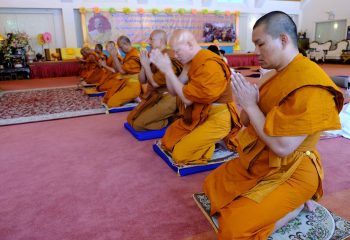 Open Dhamma practice for 93 Year of Luangta Chi